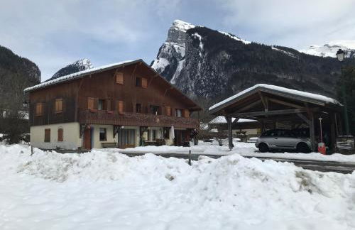 Particulier loue 2 appartements communicants dans chalet à Samoëns jusqu à 16 couchages - Foto 2