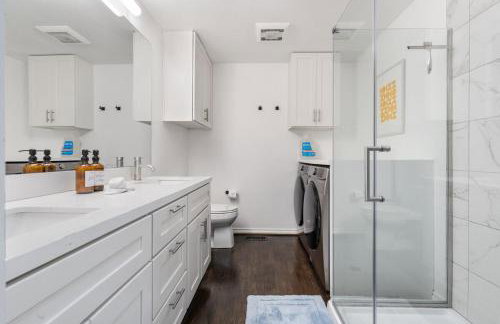 Charming Home in Bellevue Near Downtown n Microsoft - Photo 26