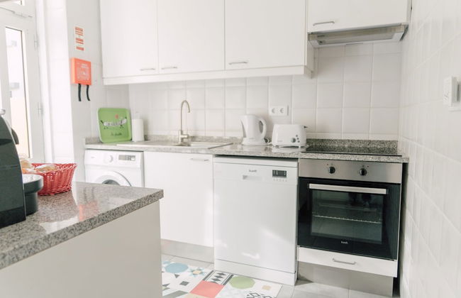 Oporto Yellow Villas - Photo 13