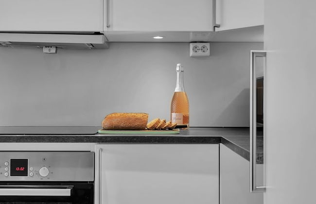 Arctic Homes - Premium Plaza - Photo 25