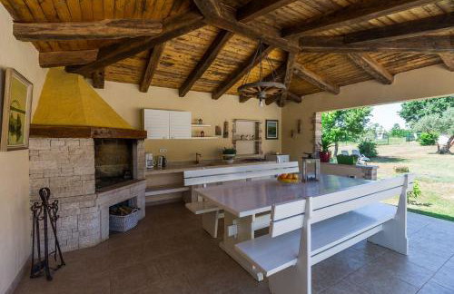 Traumhafte Villa mit Privatpool, Tischtennis, Babybett, Hundefreundlich - Photo 35