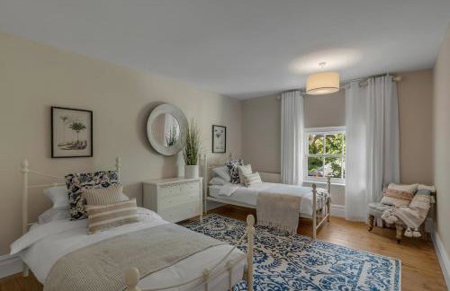 Stylish 4-Bed Apartment in Suffolk l Near Town - Foto 15