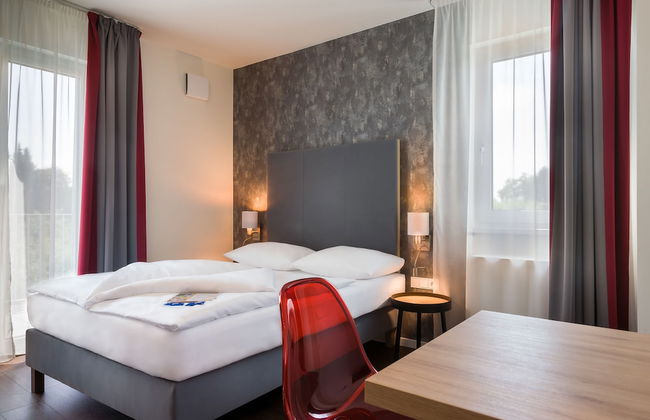 Signature East Hotel Apartment - Photo 11