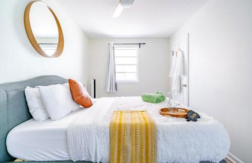 Jungle House Columbus Short North Downtown Free Parking - Steps to Convention Center & Nationwide Arena - 1BR Luxury Home - Sleeps 6 - Over 5,800 Five Star Stays - Foto 8