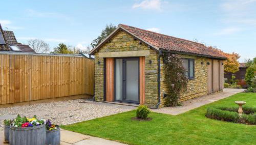 Garden Cottage - Photo 1