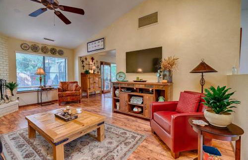 Skyline Stargazing Cabin with hot tub - Photo 5