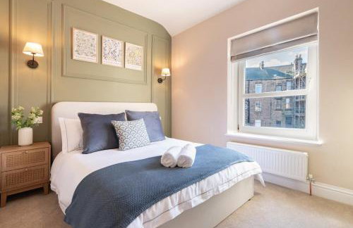 Cheltenham Loft - Photo 4