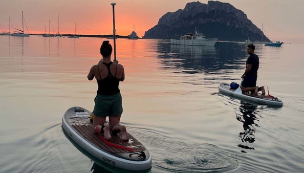Paddle surf en Olbia - Foto 3, Plan en pareja