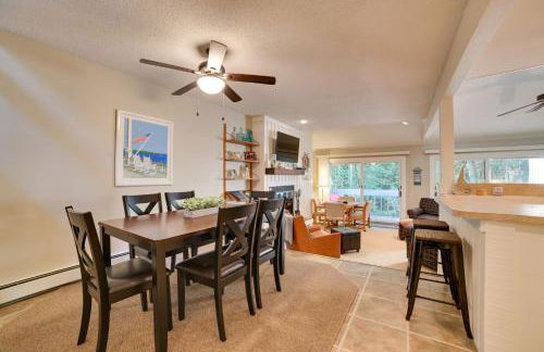 Harbor Springs Condo with Fireplace Near Skiing! - Foto 7
