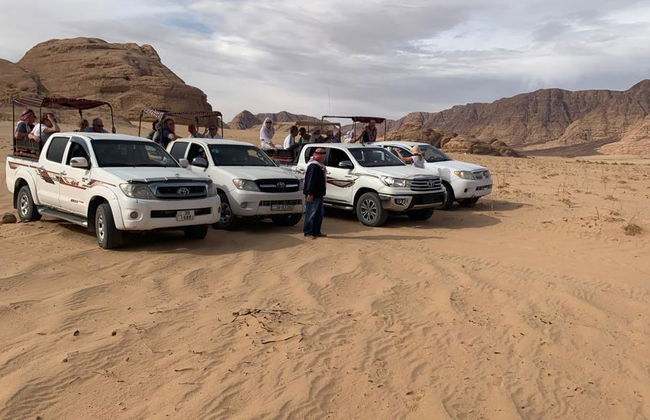 Wadi Rum 4x4 Jeep Tour - Photo 2