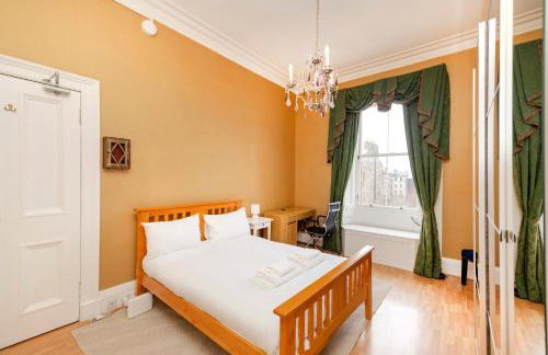 JOIVY 5 Bedroom Apt Near Meadows & George Square - Foto 8