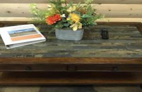 Farm House Cabin, Patio, TV Room, Games, BBQ, Campfire - Foto 22