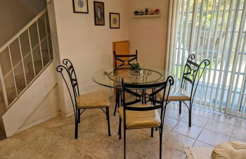 5 Minutes to South Bay Beaches! Private 2 bedroom 2 bath 2 level home with patio Excellent value! - Foto 77