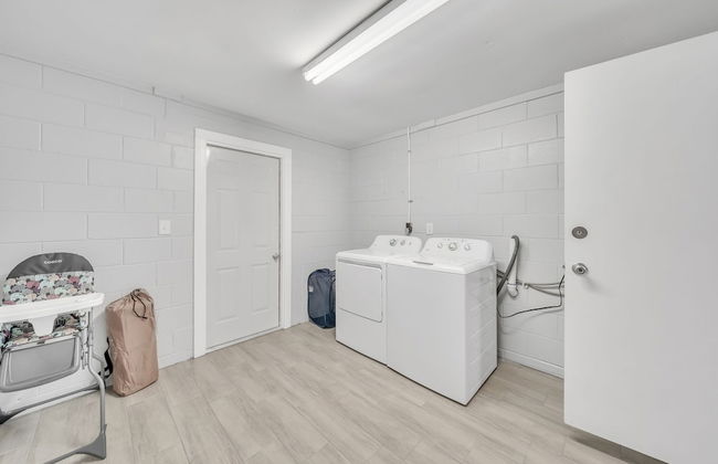 Serenity Retreat: Charming Home Near Attractions! 3 Bedroom Home by RedAwning - Foto 24