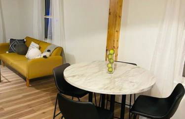 1BR 1 BA near Carl Health and OSF - Foto 10