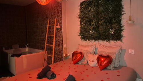 Love Room Valence - Suite romantique avec balnéo privée 2 places - Foto 5