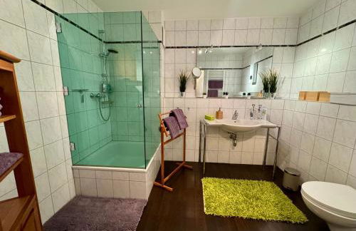 Stilvolles Business-Apartment mit Balkon in Leverkusen Wiesdorf - All-Inclusive Wohnen - Foto 13