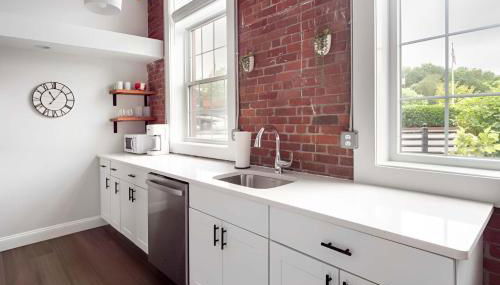 Jennifer's Stylish Downtown Brick Foundry Escape - Foto 3