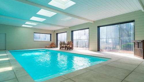 Le Chêne Sacré - Piscine intérieur - Foto 4, sunbed