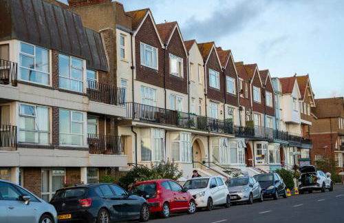 Modern Beachfront Apartment - Foto 15