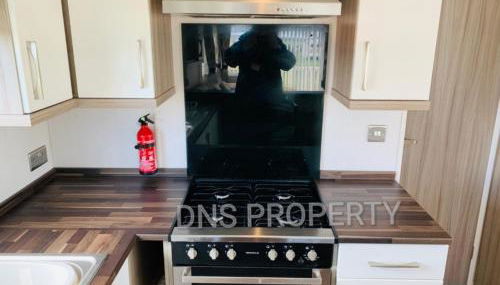 Caravan - Sleeps 6 - Near The Deep & Old Town - Foto 2