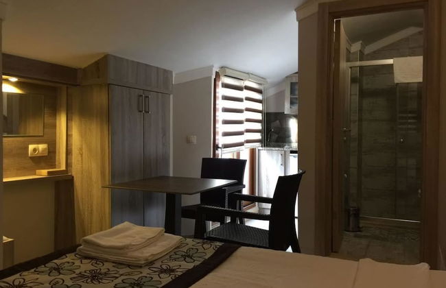 Street61 Studios - Photo 26