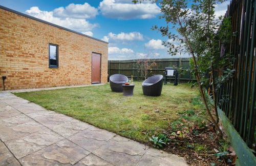 Milton Keynes new 5-Bedrooms 14guests Contractor family holiday Free Parking - Foto 75