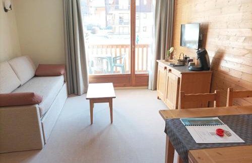 Résidence Les Alpages 4 étoiles - Appartement 4 personnes - Piscine, Hammam, Sauna, Jacuzzi - ValCenis 73480 - Foto 2