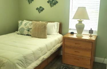 Ocean Springs Cottage 2 Bedroom 2 Bath Sleeps 4 Max - Foto 8