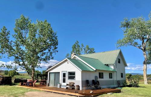 Stunning Cottage with Fire Pit in Saratoga, Wyoming - Foto 1