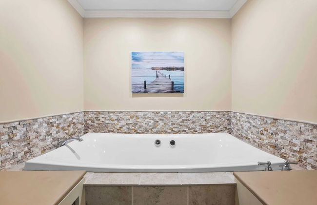 Stay Awhile by Avantstay Lakefront + Pool, Dock - Foto 35