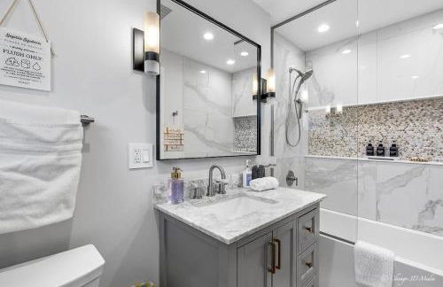 Casa 22 Luxury & Modern 3BD 2BA Home in Skokie - Photo 44