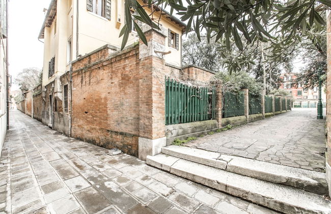 Design District Apartment R&R - Photo 26