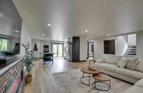 Luxurious Lead Vacation Rental with Private Hot Tub! - Foto 12