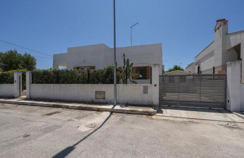 Sun & Smile cozy seaside villa near Ostuni - Foto 5