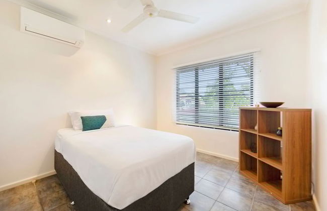 Cityside Hideaway Pool - Workstation - Markets - Foto 21