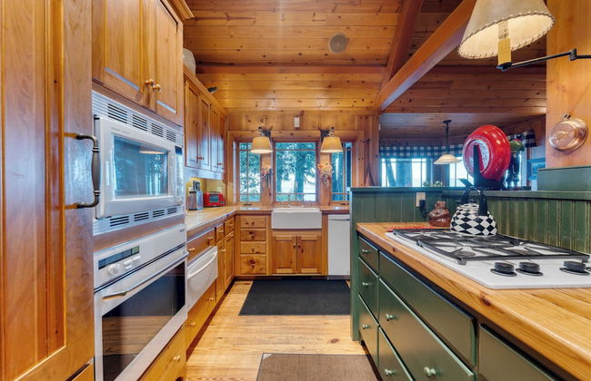 Homewood Lakefront by Avantstay Private Beach & Lake Access + Views! - Photo 10