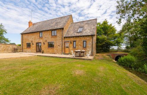 Jay Barn - Ash Farm Cotswolds - Photo 1