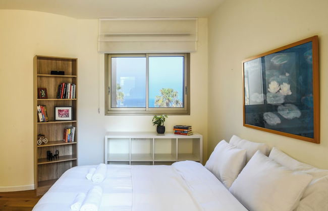 Coastline Family Triplex by Sea N' Rent - Photo 6