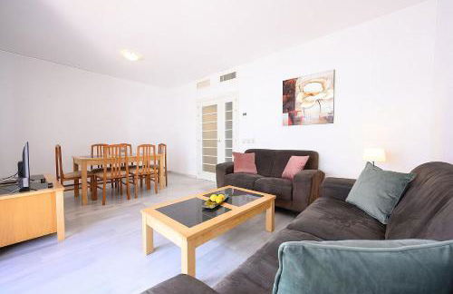 Estepona Port Bullring and Beach 2 Parkings - Photo 7