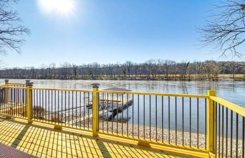 Fish House with Deck, Fire Pit and River Views - Foto 29