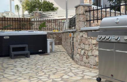ARYVE Townhouse Rhodos mit Akropolis- und Meerblick sowie Jacuzzi und tollen Sonnenterrassen und Garten - Photo 54