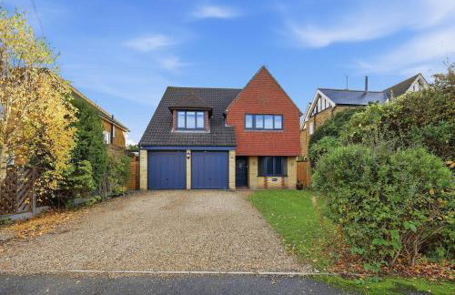 Four Bed House by Brookland Stays Serviced Accommodation Short Lets Brentwood with Free WiFi - Foto 7