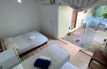 Lindo, simples, aconchegante e pé na areia - Foto 16