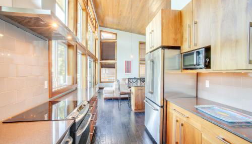 Beautiful Lake Coeur dAlene Retreat Deck and View! - Foto 3