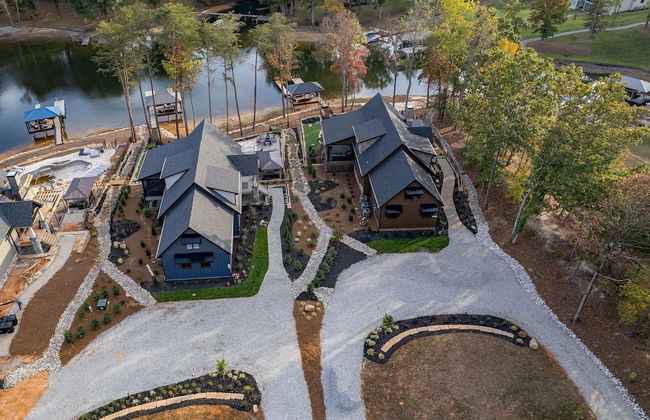 Blue Heron by Avantstay Lakefront Dock Pool Theater Sleeps 22 - Foto 63