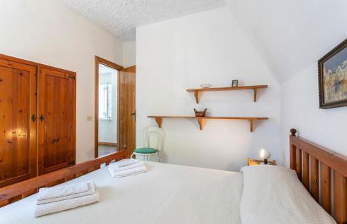 3 Bedroom Cozy Home In Noto - Foto 23