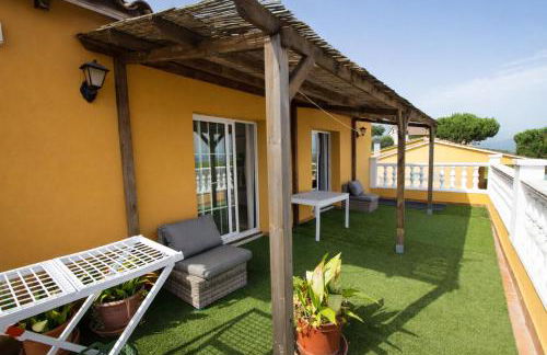 2 Private Abodes in One Magnificent Villa! - Foto 40