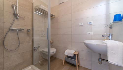 8 Grappoli Agritur - Foto 2, Shower