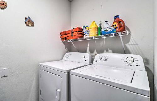 Lakefront Home with Point Venture Golf Access! - Foto 29